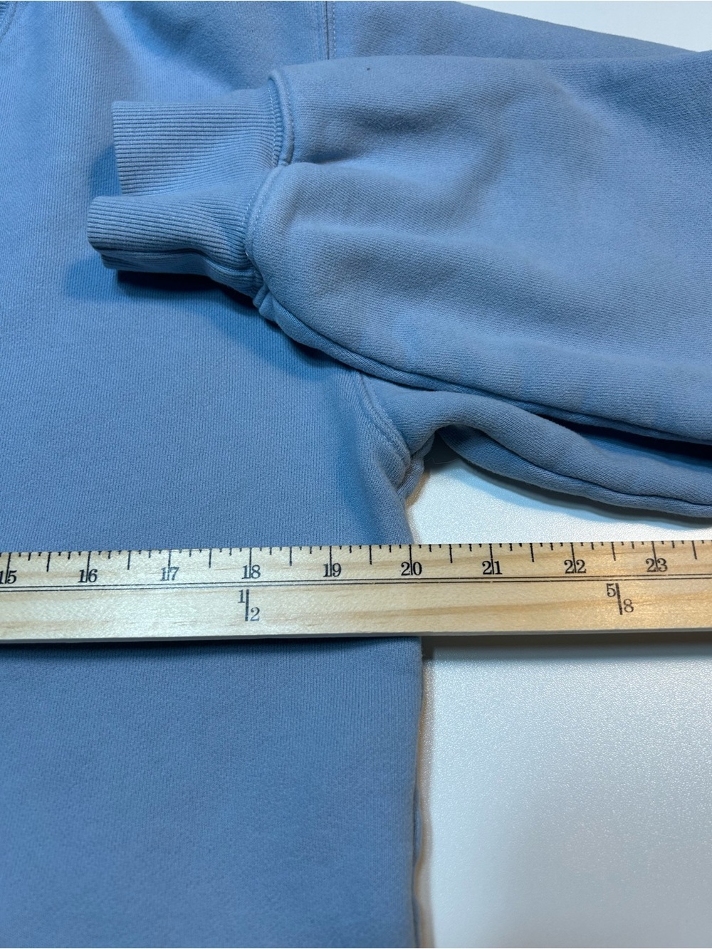 Aritzia Tna Cozy Fleece Perfect Cropped Crewneck Sweatshirt Blue - Picture 3 of 6
